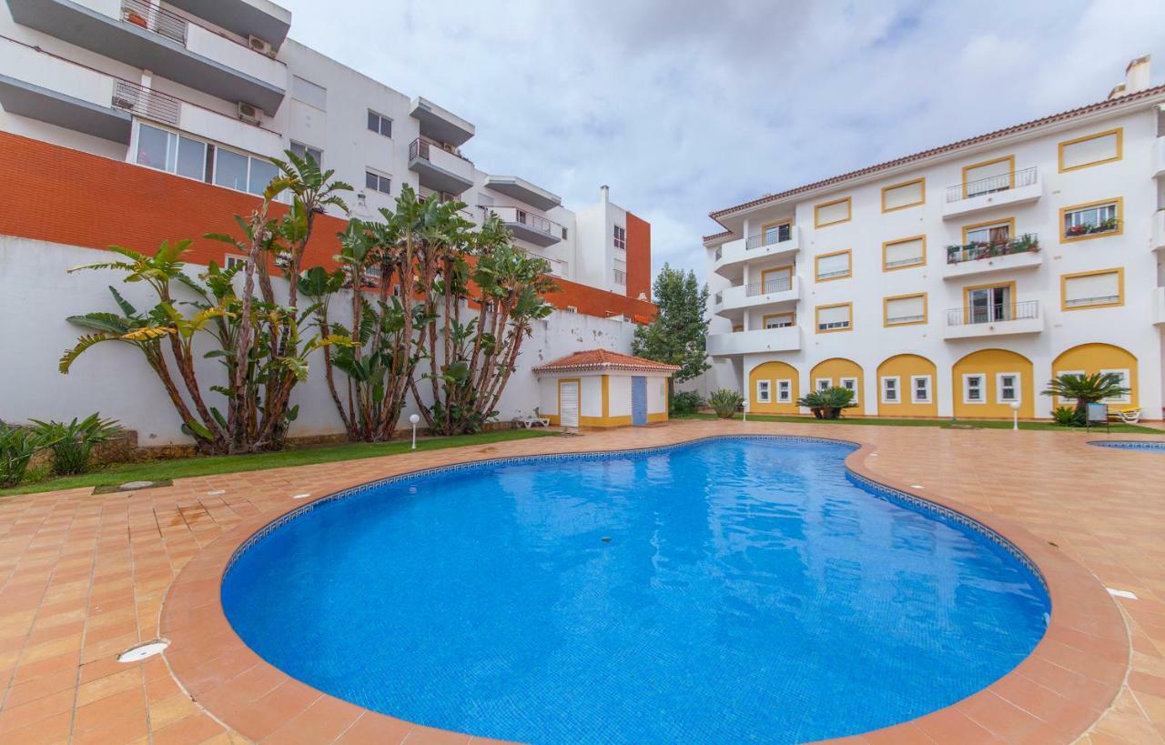 B41 - Windmill Modern With Pool Apartment Lagos Exterior photo